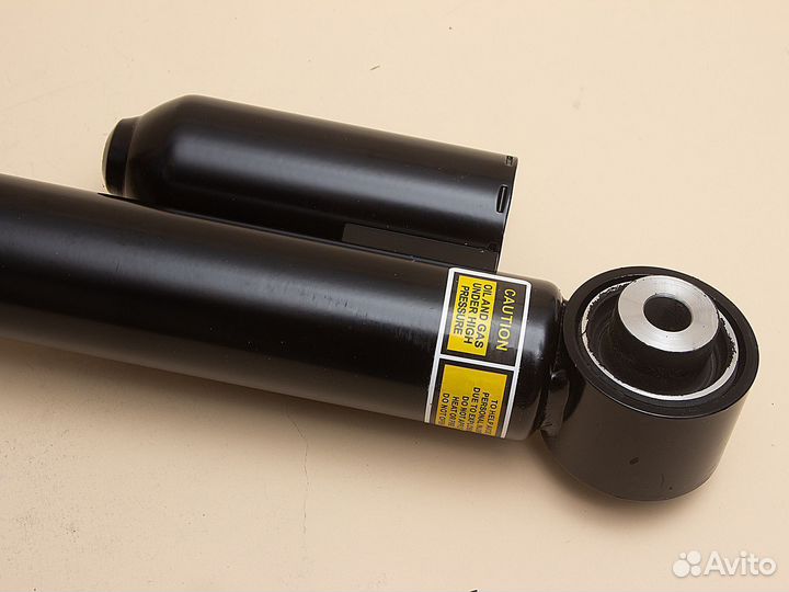 Задний амортизатор Range Rover L405