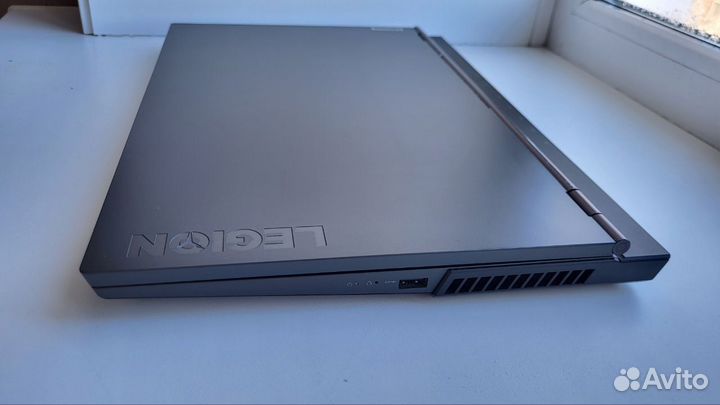Игровой ноутбук Lenovo Legion 5i (15IMH05H)