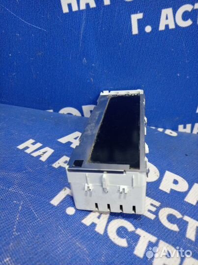 Дисплей информационный Renault Megane 3 хэтчбек