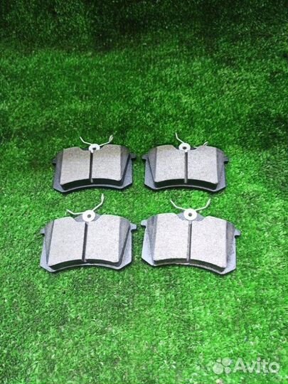 Тормозные колодки заднее Volkswagen Golf MK4