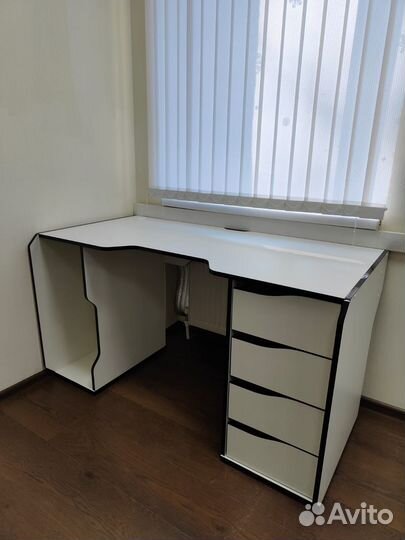 Компьютерный стол viking новый