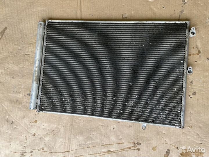 Радиатор кондиционера Мерседес глк w204 w212 c207