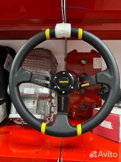 Спортивный руль momo на все авто