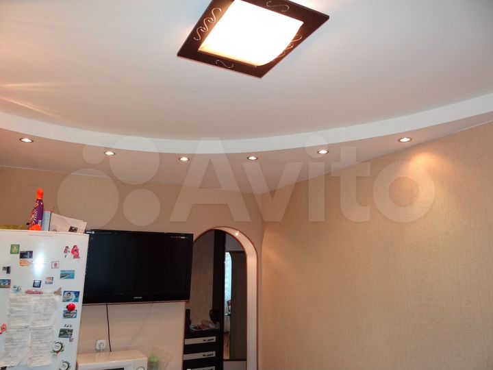 2-к. квартира, 52 м², 9/10 эт.