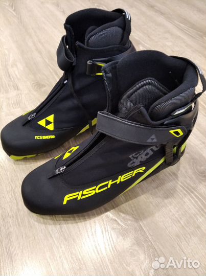 Лыжные ботинки fischer