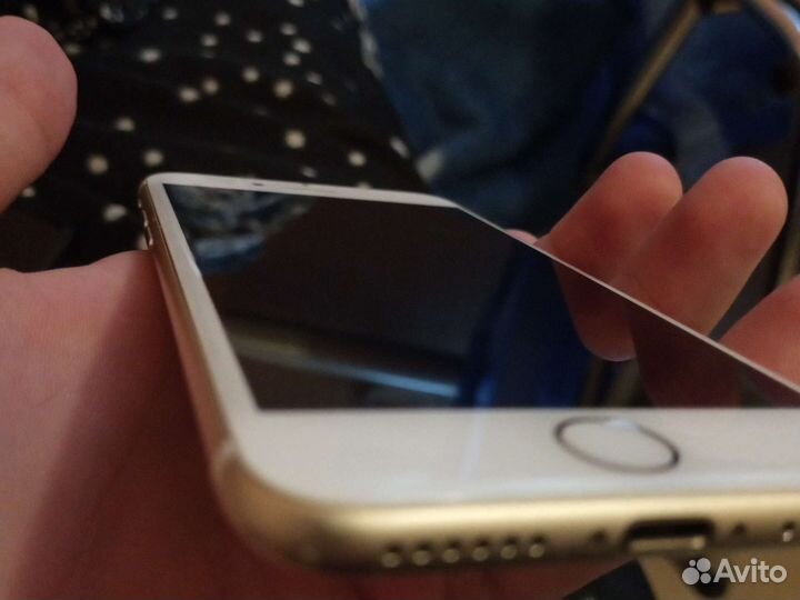 Телефон iPhone 7