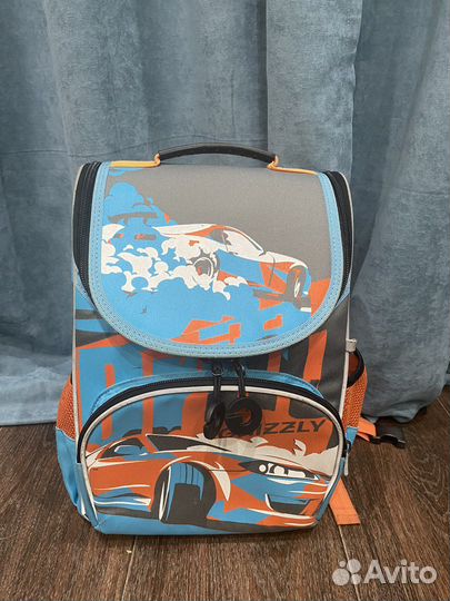 Рюкзак школьный