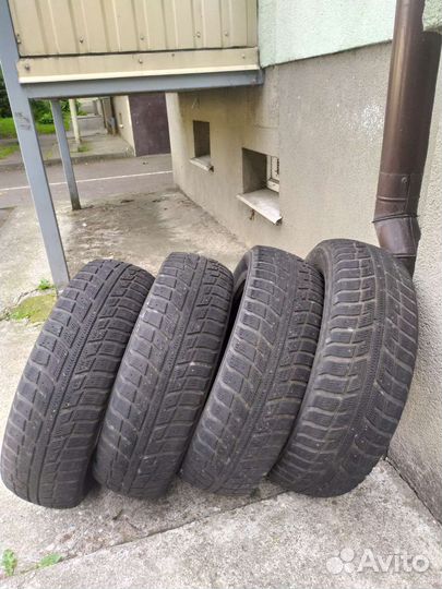 Kumho I'Zen KW22 185/60 R15