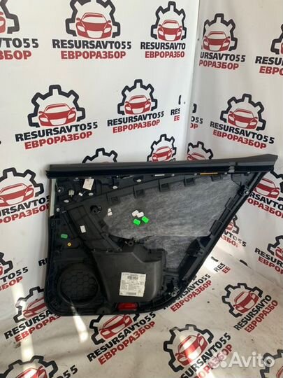 Обшивка боковой двери задняя левая Vw Passat B6