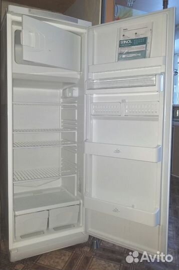 Холодильник stinol