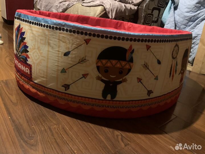 Сухой бассейн с шариками