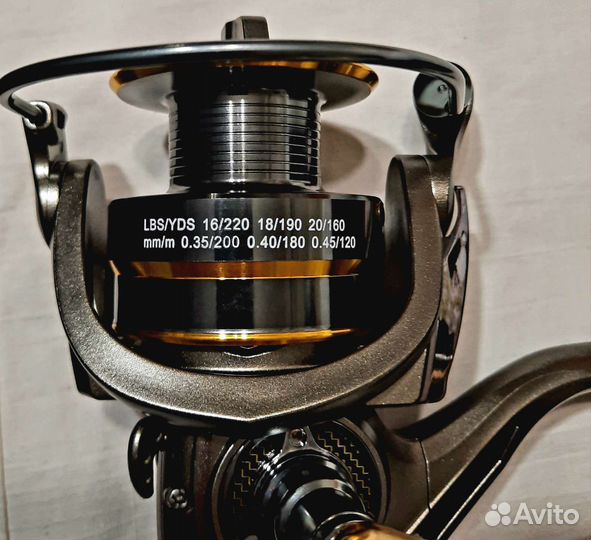 Катушка с байтраннером vitfishing 5000 ; 6000