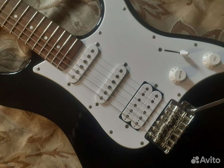 Электрогитара Yamaha pacifica 012