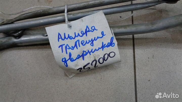 Трапеция стеклоочистителей Nissan Almera Classic