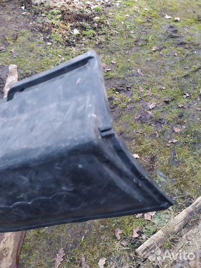 Крышка от аккумулятора ауди 80