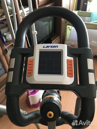Эллиптический тренажёр Larsen