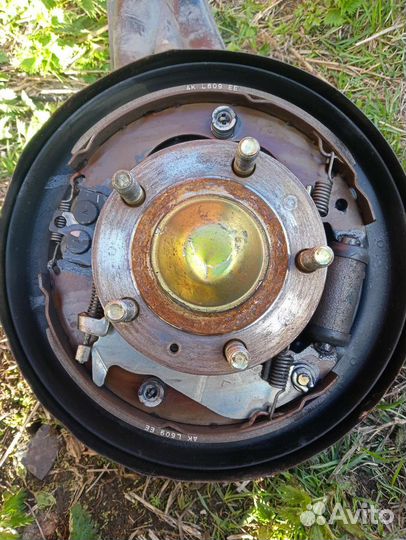 Задний продольный рычаг Mitsubishi лансер