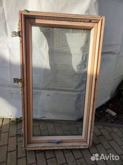 Продам бу мансардный окна