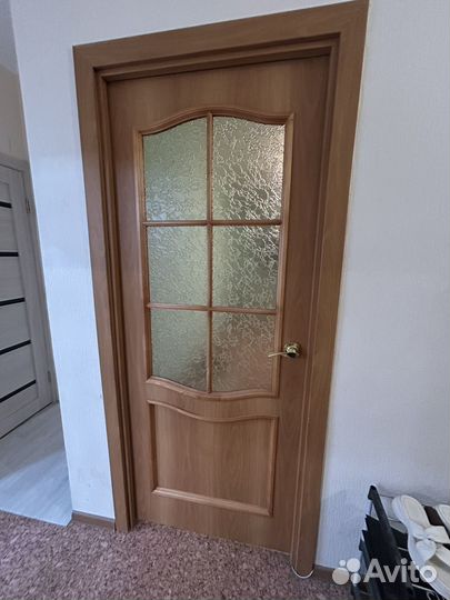 Межкомнатная дверь 80 бу