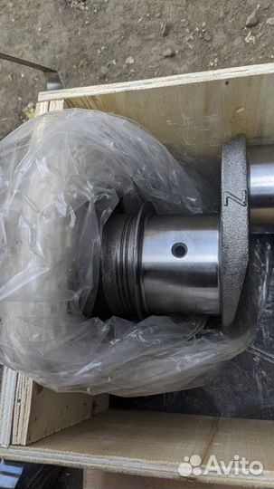 Коленвал юмз новый