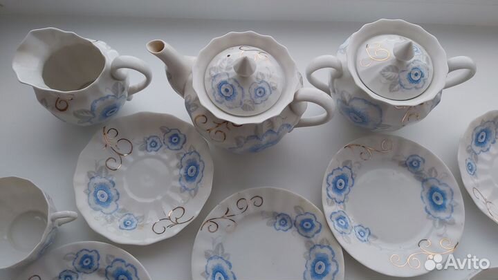 Сервиз чайный. Костяной фарфор. Позолота. Рисунок