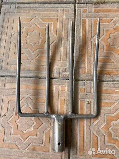 Вилы титановые