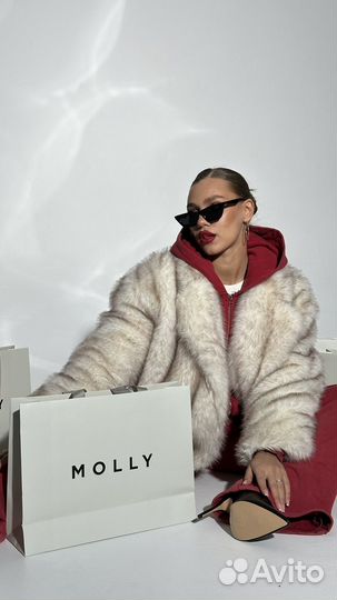 Продавец консультант в магазин женской одежды