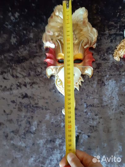 Маска декоративная