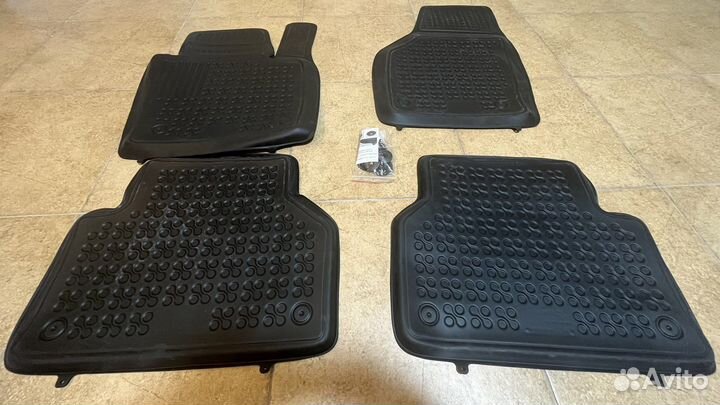 Коврики автомобильные для Audi Q3