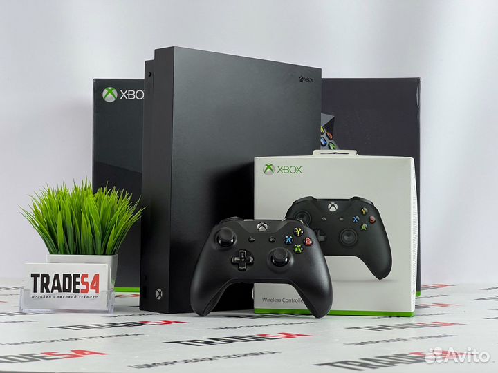 Xbox One X 2 Геймпада 500 Игр