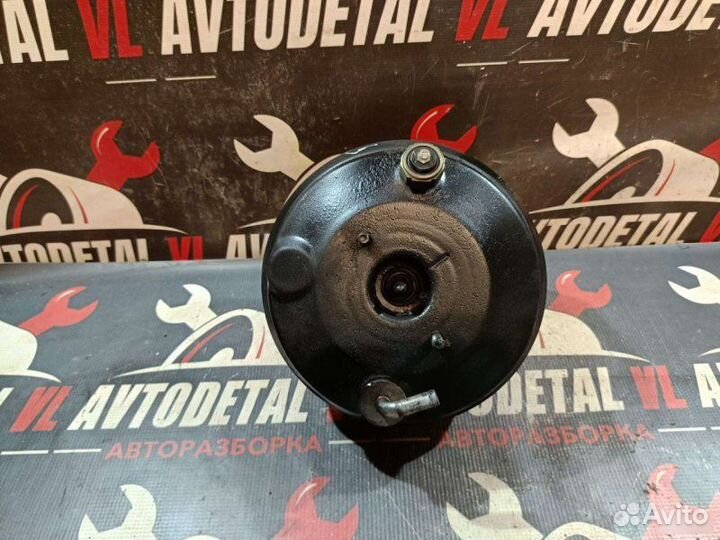 Вакуумный усилитель тормозов Mitsubishi Delica 3