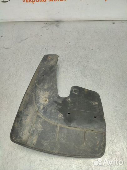 Брызговик задний правый Chevrolet Aveo T250 седан