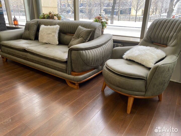 Диван с креслами