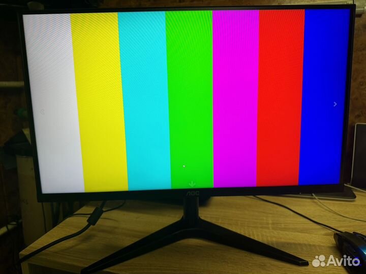 Безрамочный игровой MVA монитор 24