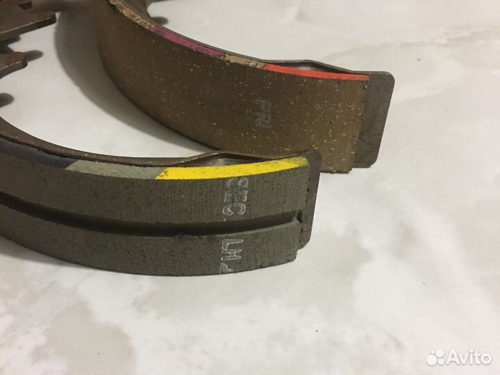 Колодки тормозные барабанные JeepCherokee/Liberty