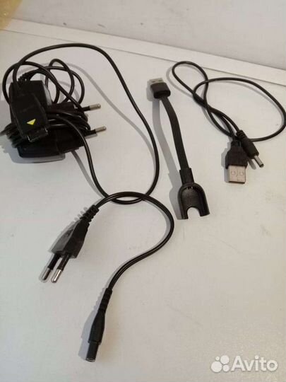 Зарядное, адаптер, тюльпаны