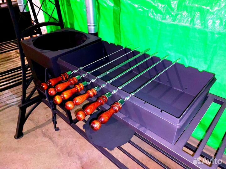 Мангал с крышей и печью