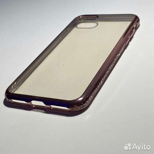 Чехлы на iPhone 7 новый