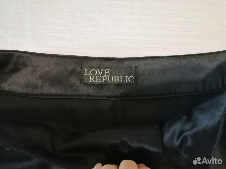 Шорты атласные