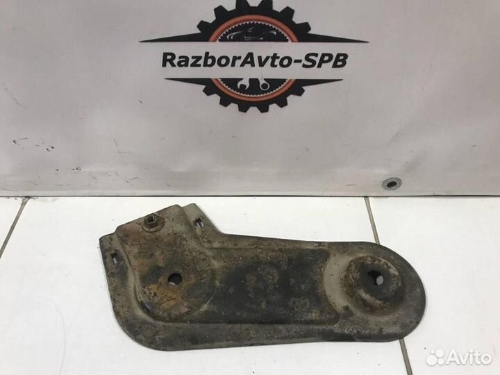 Кронштейн (сопут. товар) Chevrolet Cruze