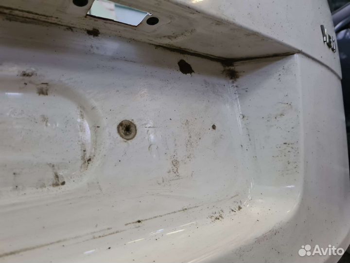 Крышка багажника Skoda Yeti 2011