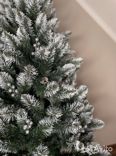 Исскуственная елка, ель