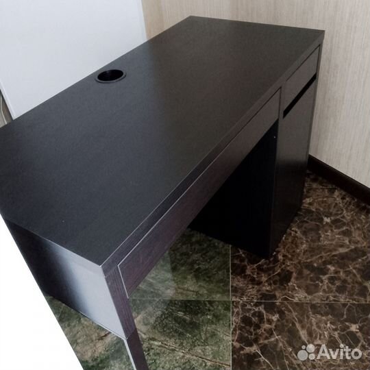 Компьютерный стол IKEA