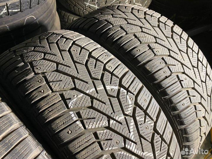 Gislaved NordFrost 100 215/55 R17 98T