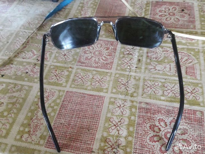 Солнцезащитные очки