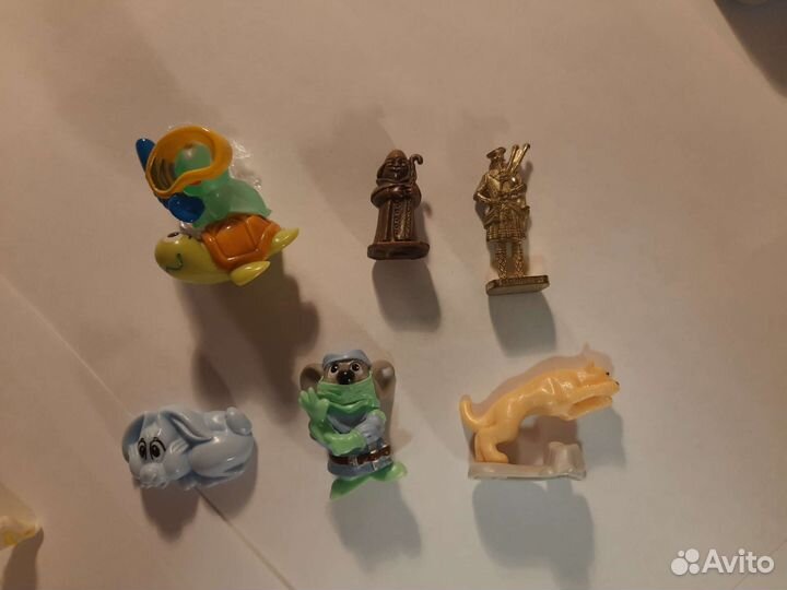 Игрушки из киндера и растишки (8 фотографий)