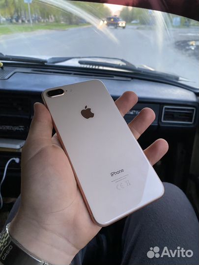 iPhone 8 Plus, 64 ГБ