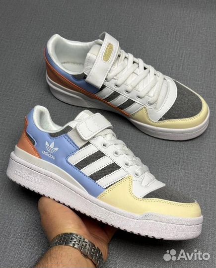 Кроссовки adidas