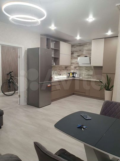 2-к. квартира, 65 м², 5/9 эт.