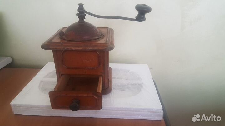 Продам кофемолку